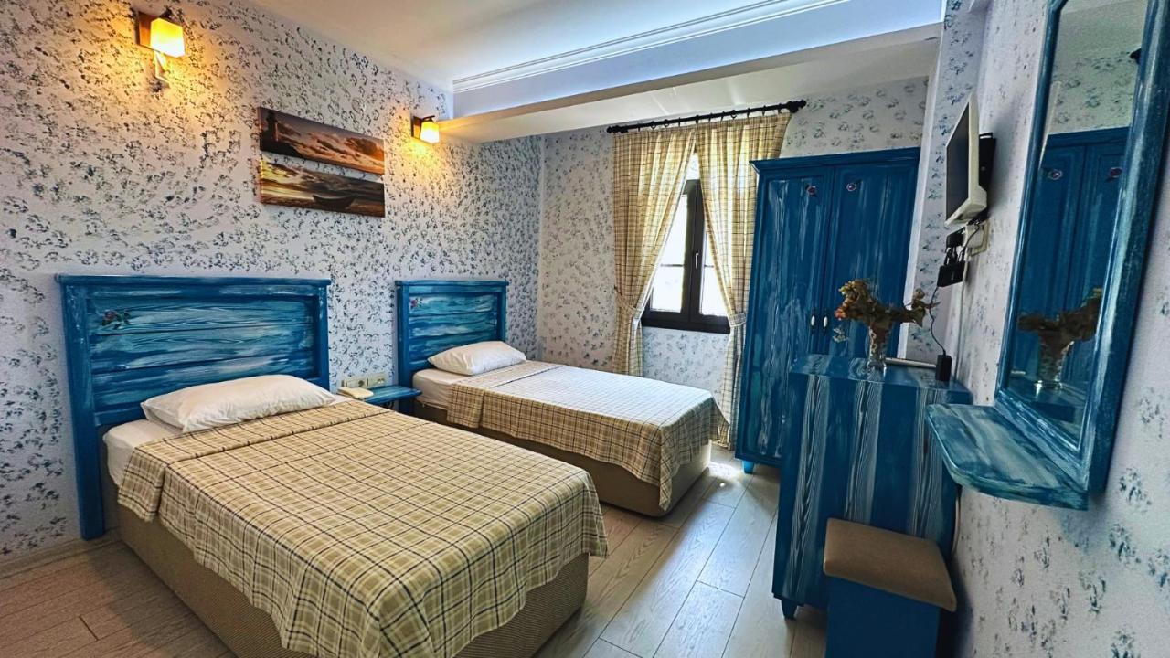 Mai̇ Hotel Çeşme Buitenkant foto