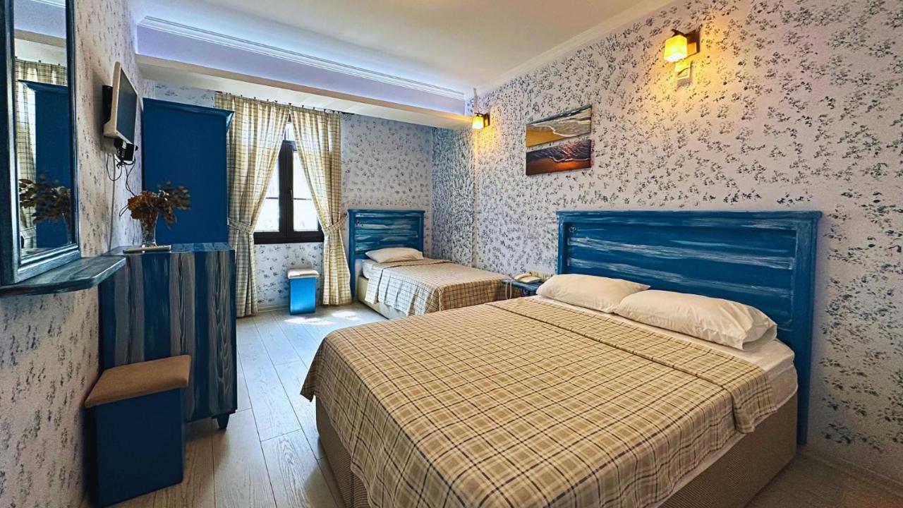 Mai̇ Hotel Çeşme Buitenkant foto